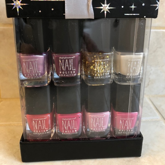Simplepleasures - Totally Nailed It - Nail Polish Gift Set - Picture 2 of 3
